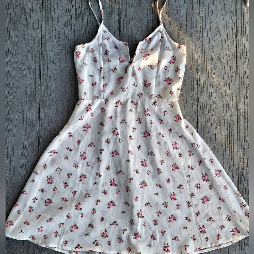 RUE 21 spring summer v neck adjustable spaghetti strap WHITE FLORAL DRESS new - Picture 11 of 16